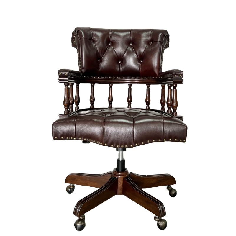 Dark Ox Blood Chesterfield Cap - Home Office In Uk recension och pris