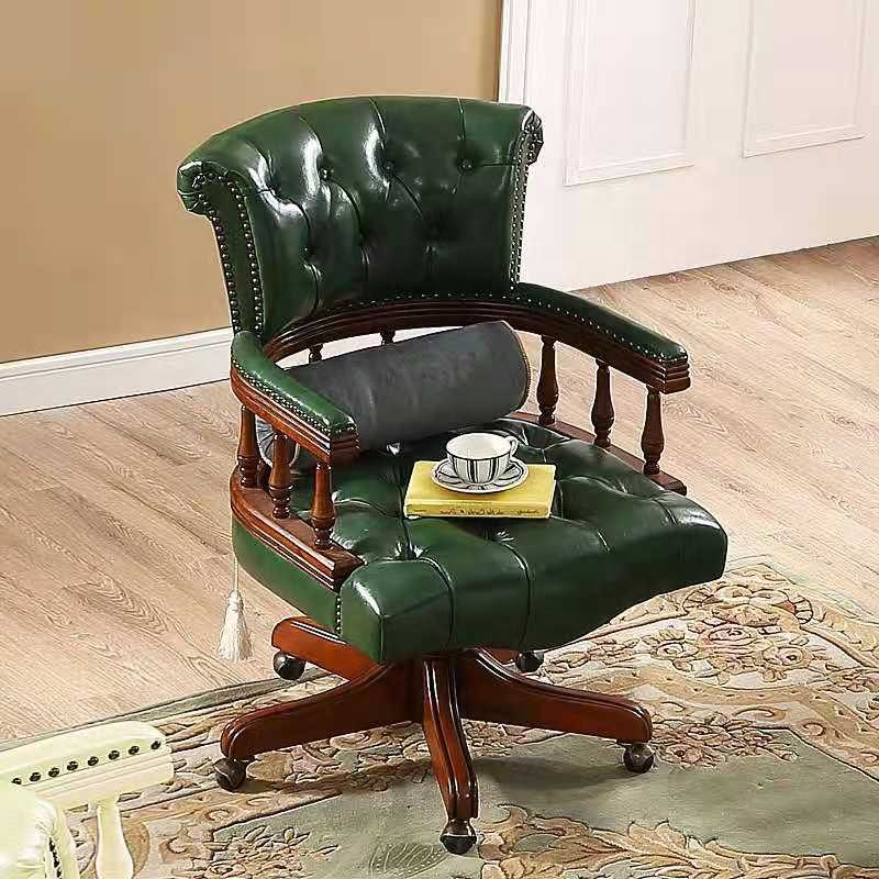 Dark Ox Blood Chesterfield Cap - Home Office In Uk recension och pris